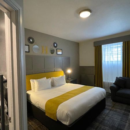 The County Hotel Haverfordwest Extérieur photo