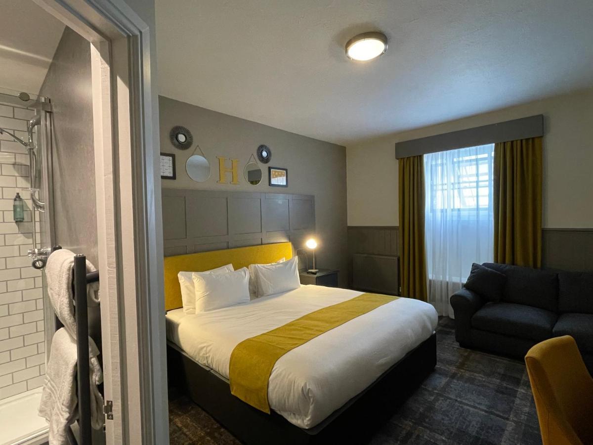 The County Hotel Haverfordwest Extérieur photo