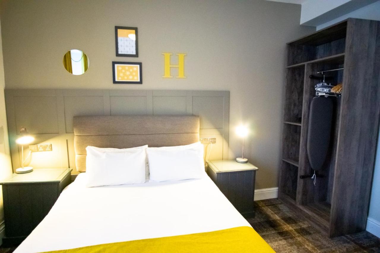 The County Hotel Haverfordwest Extérieur photo